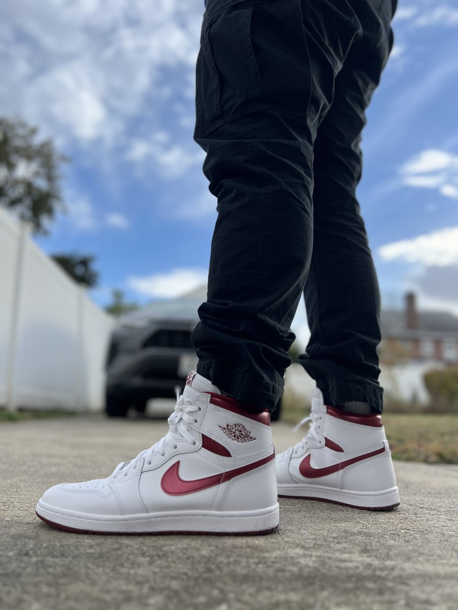 jordan 1 metallic burgundy