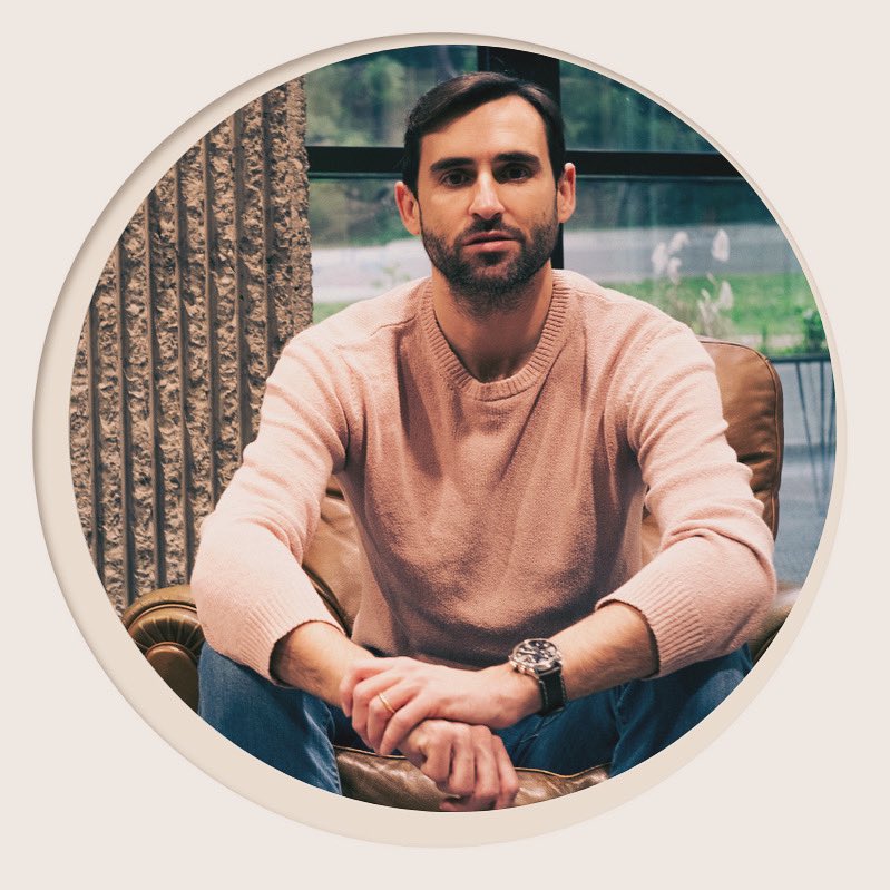 Condannato Lorenzo Tosa, così muore la libertà di espressione.

Il giornalista Lorenzo Tosa è stato condannato a pagare 15.000 euro, oltre alle spese processuali, a seguito di una querela per diffamazione presentata dall’ambasciatore Mario Vattani. 

Questo verdetto, simile a