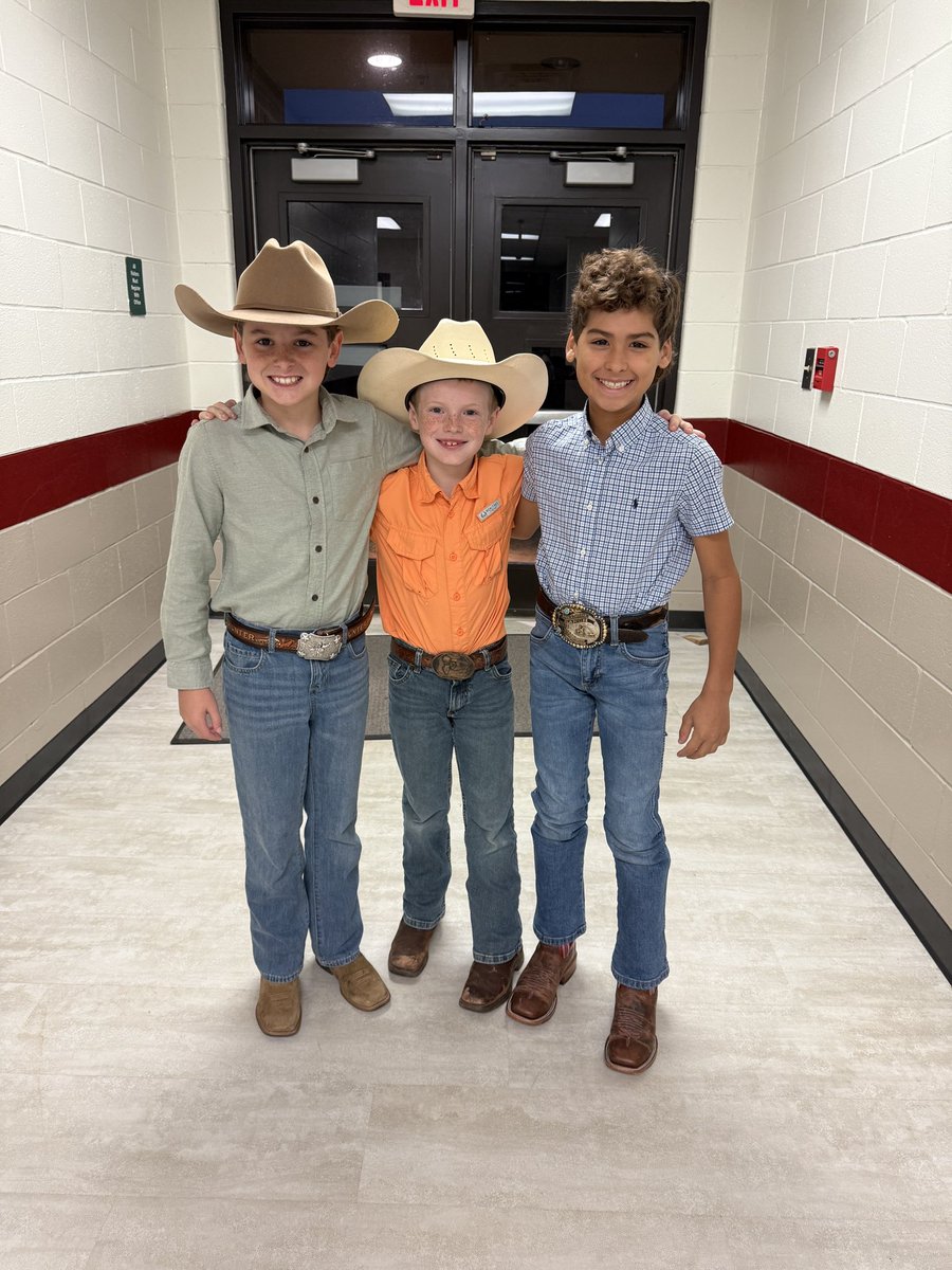 Whitney Oliver tweet media