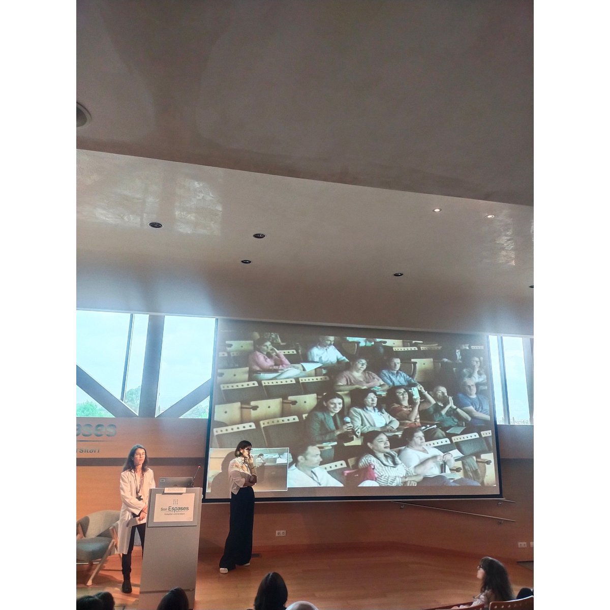 En el #diamundialdelictus asistimos junto con nuestros pacientes activos formadores Tumi y Gonzalo y Apo y Pastora enfermera y médica del equipo de implementación del programa, a la Jornada de la Estrategia de ICTUS de las Islas Baleares: 20 años de Código Ictus en <a href="/SonEspases/">HU Son Espases</a>