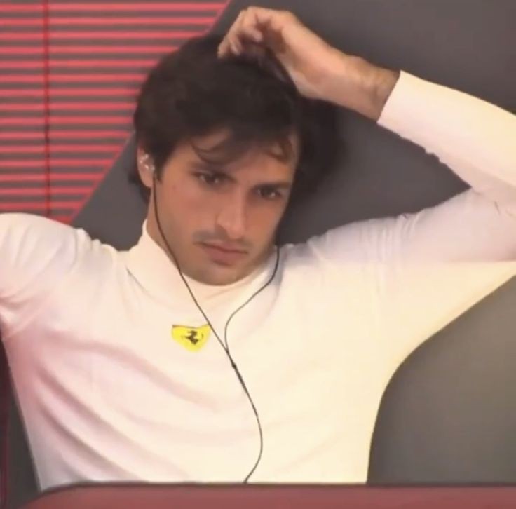 ¿Y por qué tan agresivo? te voy a acusar.