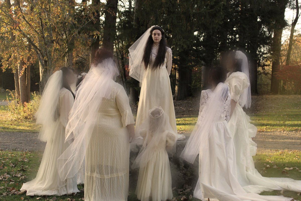 DebliasProd's tweet photo. ๐ซฃ
#spooky #creepy #horror #ghostly #ghostchild #weddingdresses #vintage #snapitsvintage #actresses #horrorfilm #halloween #halloweenshort #halloweenshortfilm #shorthorrorfilm #photograph #photography #outside #spookyseason #deblias #debliassisters #debliassistersproductions https://t.co/7Su2VsHjWm