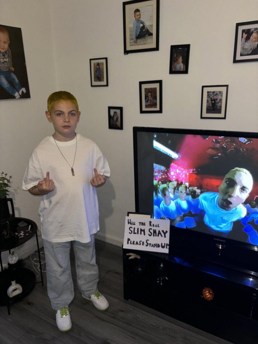 lauraKelly__X's tweet photo. Will the real slim shady please stand up 🤣🤣😎 Halloween disco for my boy 🤍 https://t.co/oRWlgWDUJ7