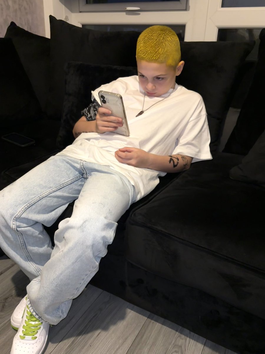 lauraKelly__X's tweet photo. Will the real slim shady please stand up 🤣🤣😎 Halloween disco for my boy 🤍 https://t.co/oRWlgWDUJ7