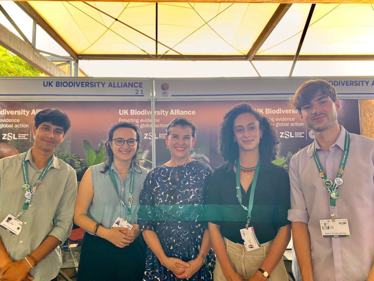 It was lovely to bump into <a href="/MaryCreagh_/">Mary Creagh CBE MP</a> while at #COP16 and share with her the UK Youth Priorities for Nature and how we can work together to ensure the youth voice is present in the development of policies concerning people and nature. 

gybnuk.co.uk/projects/uk-yo…