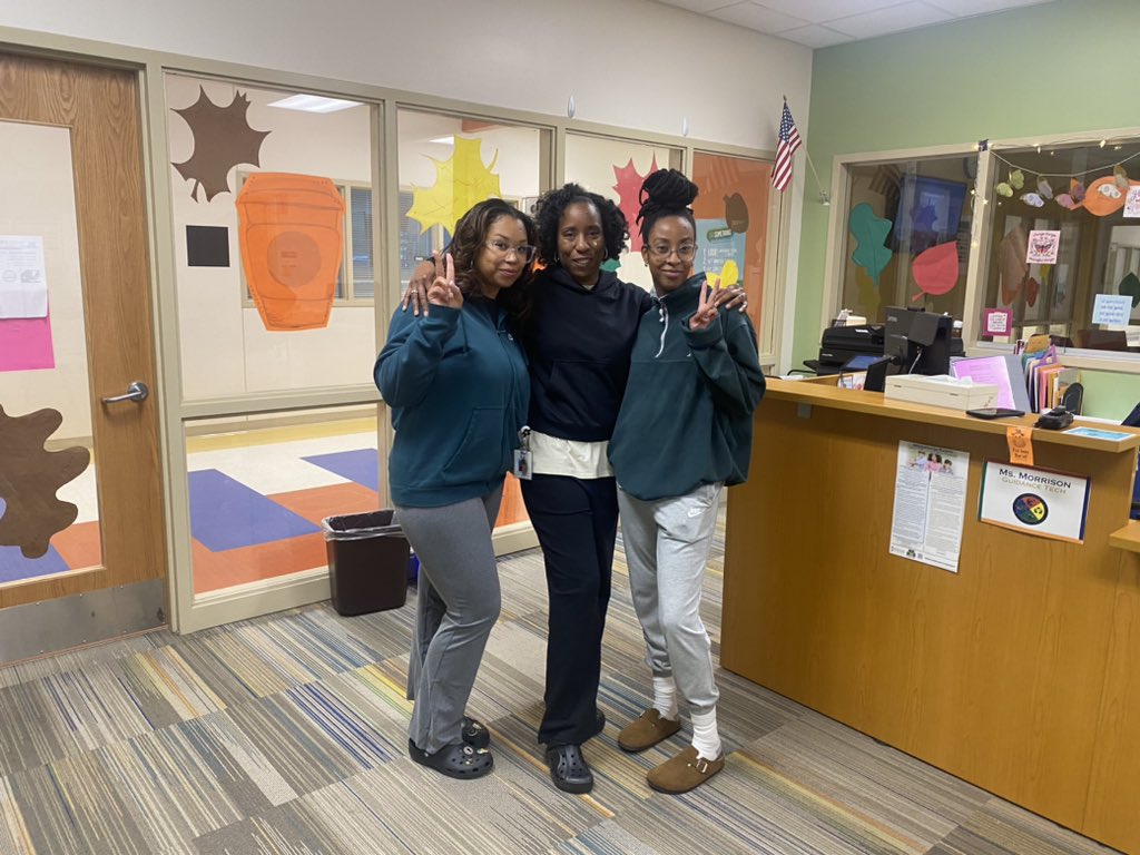 CPersonSSW's tweet photo. When staff and students swap! Happy spirit week 💛💙@AlstonRidgeMS https://t.co/kLrBGbqCke