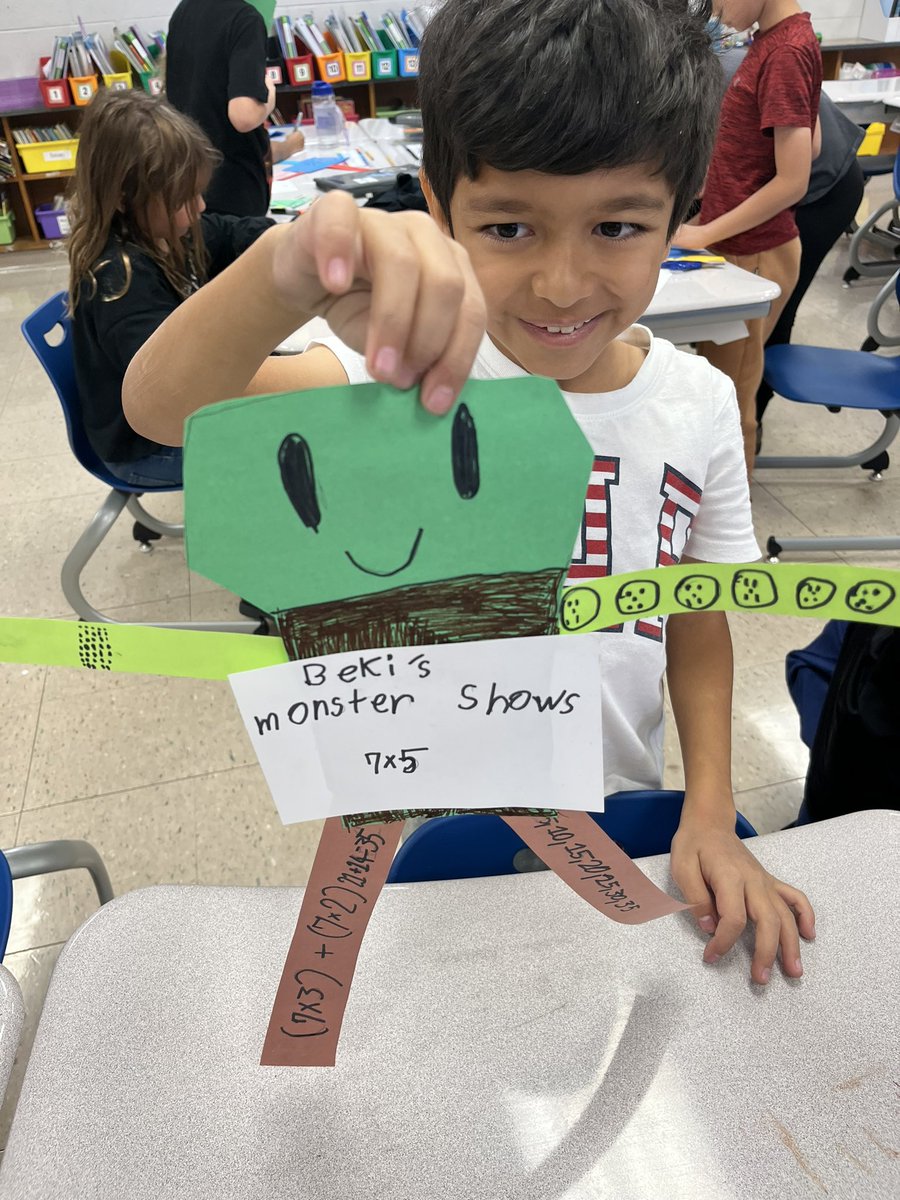 LaurieCorrNPSD's tweet photo. 3rd graders at @OakPark_NPSD made multiplication monsters to show the many ways they can represent and solve a multiplication problem! So much creativity from these #Mathknights ๐๐น https://t.co/rLKfTLLril