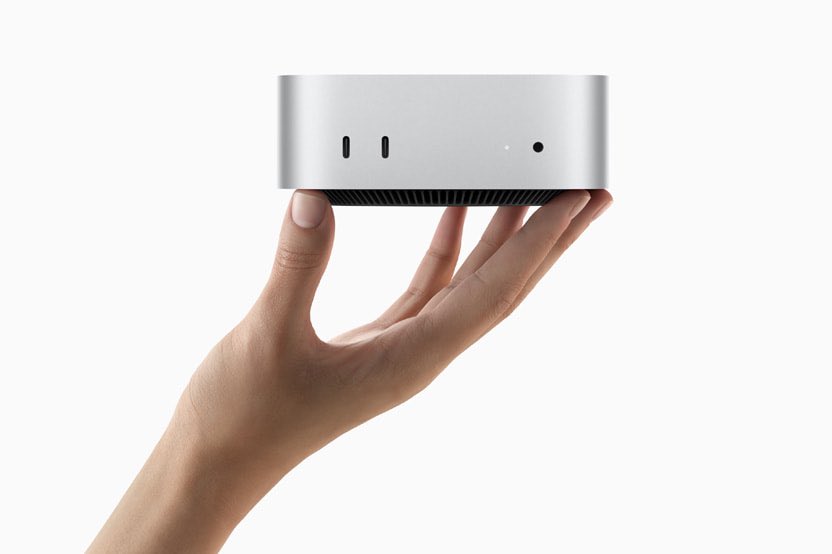 soyisaluna's tweet photo. Siento que Samsung debería lanzar un producto similar a Mac Mini, sacarlo a nivel global y que eso parta para que puedan extender el mercado de Galaxy Book... https://t.co/SQGd7b18V0