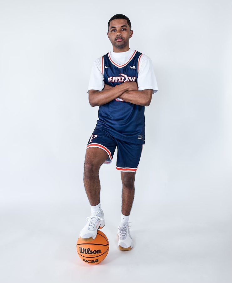 _jalengrant's tweet photo. Pepperdine lmk some 🌊🌊??? https://t.co/IvKfYUV6cs