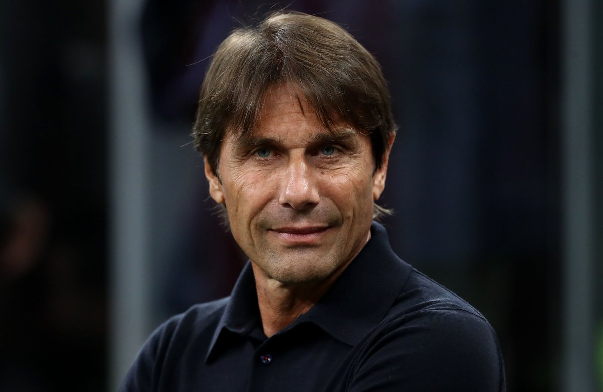 VSportsTM's tweet photo. Últimos 10 partidos de Napoli de Antonio Conte 🇮🇹:

✅3-0 Bologna
✅2-1 Parma
✅4-0 Cagliari
🤝0-0 Juventus
✅5-0 Palermo
✅2-0 Monza
✅3-1 Como
✅1-0 Empoli
✅1-0 Lecce
✅2-0 Milan https://t.co/9Lx2CNpoBS