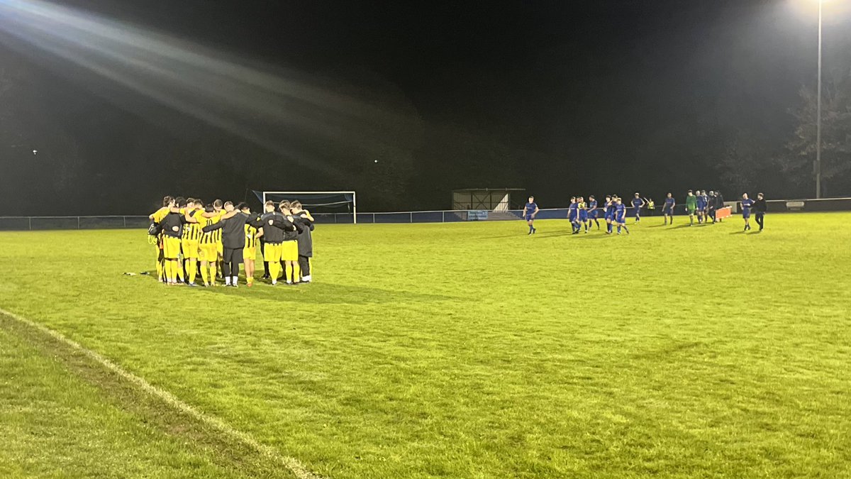 FT’ | Wow 😮‍💨 What a second half.

We leave Midhurst with all three points, clean sheet number 19 of the season and all with 10 men. SENSATIONAL from the lads 💙

MEFC 0-3 HHTFC

#HHTFC
