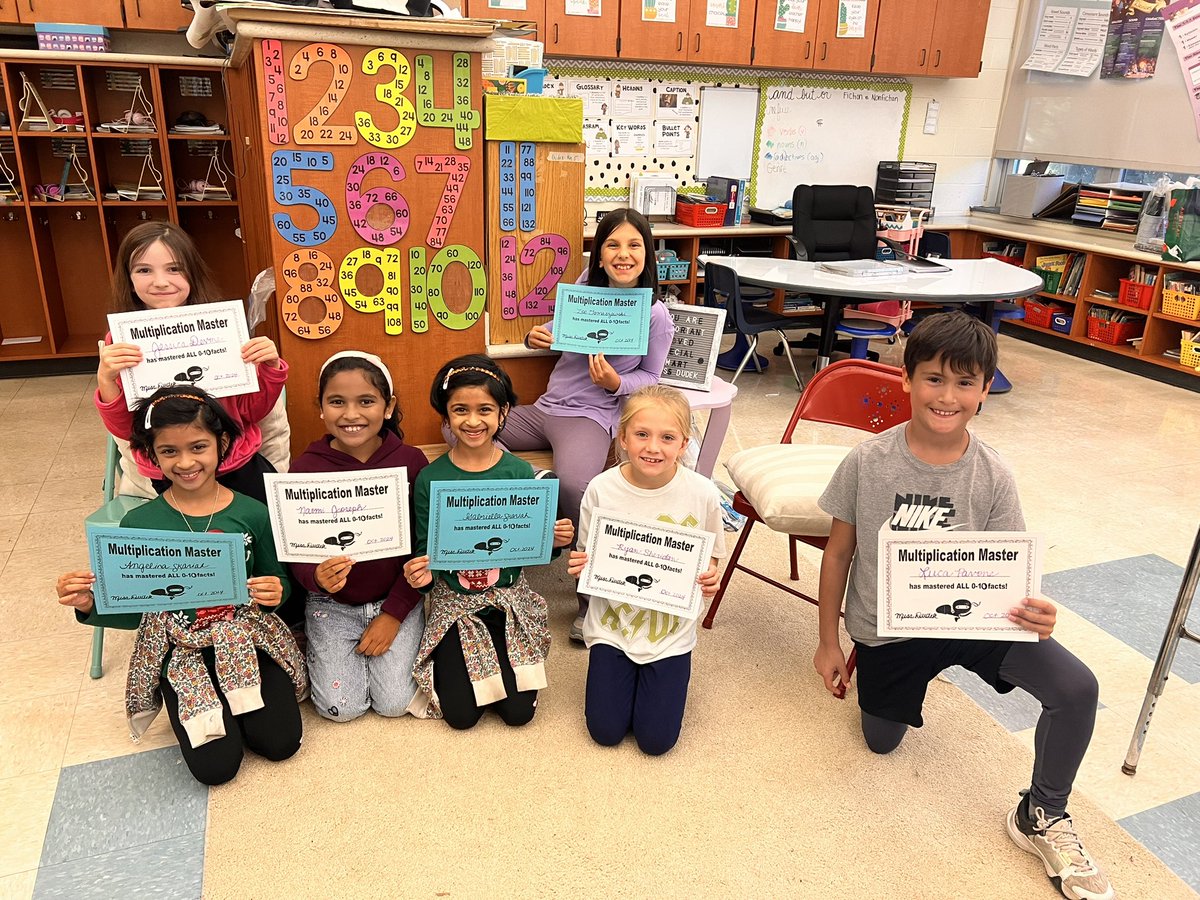 missdudekgrade3's tweet photo. My latest Math Masters and our Mix It Up Day at school to learn new things and hopefully make some new friends! https://t.co/3SIPMC6Tz4