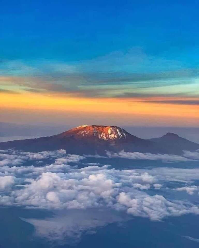 LekenLe's tweet photo. Grab our special offer 6 Days #Kilimanjaro #Climb #Machame #Route and 4 Days Tarangire, #Serengeti and Ngorongoro Crater (Group Joining ##Camping Safari)
https://t.co/ec1KQS9hhc https://t.co/sK3NYXo0aQ
