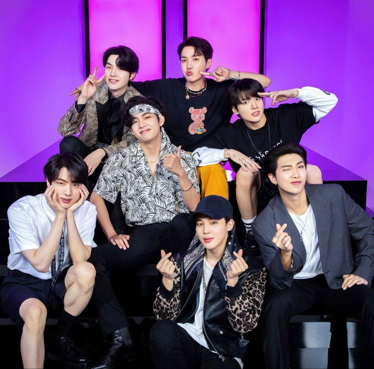 GoldenForBr's tweet photo. Sempre juntos 🫂💜

WE LOVE BTS
ARMY ONLY TRUST BTS
ARMY FOREVER BTS FOREVER
WITH NAMJOON TILL THE END 
WITH SEOKJIN TILL THE END
WITH YOONGI TILL THE END 
WITH HOSEOK TILL THE END 
WITH JIMIN TILL THE END 
WITH TAEHYUNG TILL THE END 
WITH JUNGKOOK TILL THE END https://t.co/daHEd8YFlD