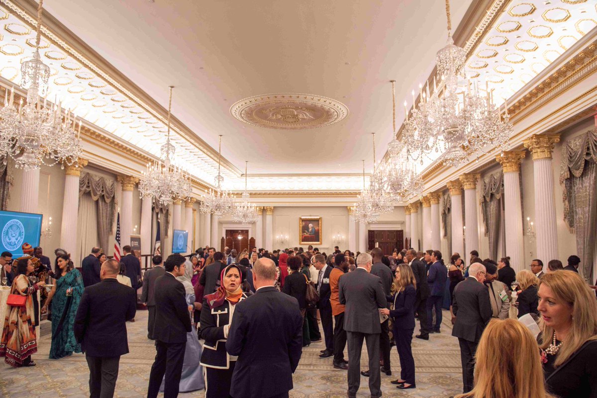HumphreyProgram's tweet photo. 🌐 An unforgettable evening at the Diplomatic Reception during the Global Leadership Forum 2024! The 2024-2025 Humphrey Fellows, U.S. officials, and diplomats celebrated international collaboration @ECAatState @iieglobal #HumphreyFellows #DiplomaticReception #GlobalLeadership https://t.co/ma9aOqHB7u