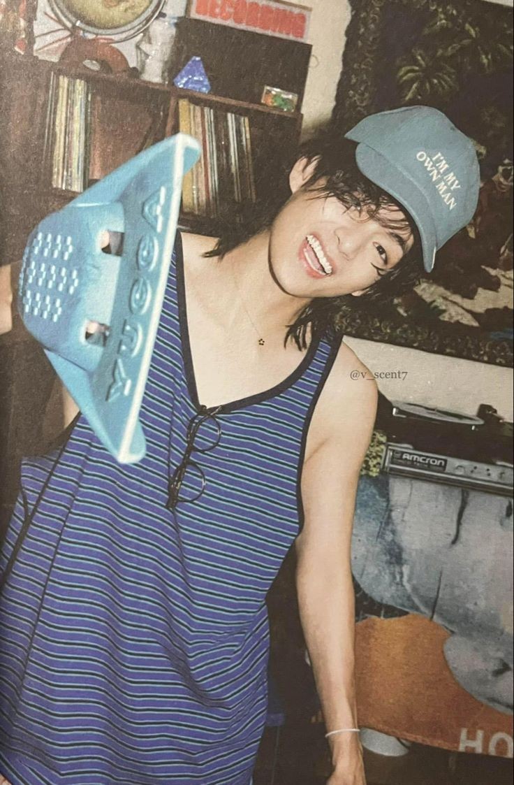 fatemeh459's tweet photo. BORAHAE TAEHYUNG
WE LOVE YOU TAEHYUNG
ALWAYS WITH TAEHYUNG
#WeLoveYouTaehyung https://t.co/dFIZaKPs6x