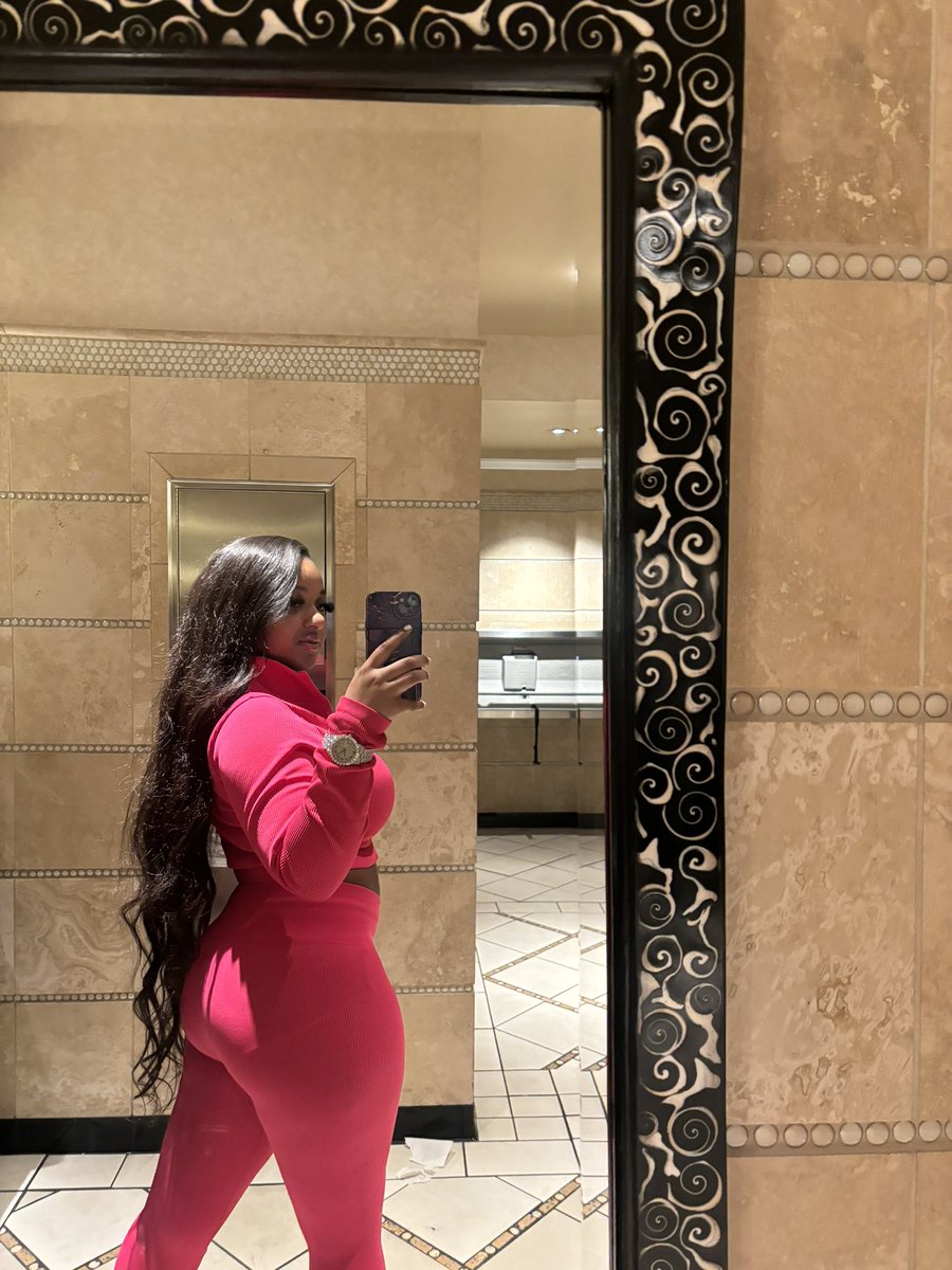 _kaylaTheDon's tweet photo. #beenfly #beenhaving #thisshitforfun 💕 https://t.co/TzUEpfRZzA