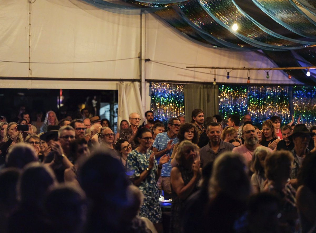 Woodfordia's tweet image. At our #ProgrammeLaunch Uncle Noel Blair, beloved Jinibara Elder &amp;amp; long-time #Woodfordian, was awarded the Order of Woodfordia for his outstanding contribution by our President Lachy Brown. Explore the Programme: woodfordfolkfestival.com
📸 #marekknappe #jinibara #woodfordia