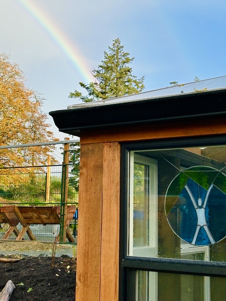 Ever wonder what’s at the end of a rainbow? Surprise, it’s Power To Be 🌈🌦️💚💙 Photo creds to Co-CEO Jason for this beautiful colourful shot. Comment a 🌈  if you saw the same rainbow! 

#everyonebelongsinnature #rainbow #getoutside #accessibility #inclusion #natureforall