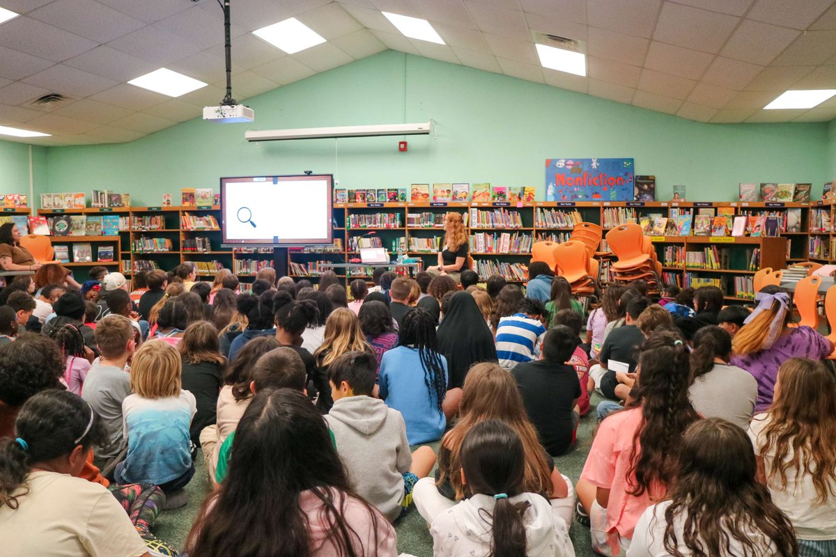 Special Guest Alert! 📚🔦
Gattis Elementary had a special visitor on their campus. Fleur Bradley, Author of “Daybreak on Raven Island” and Texas Bluebonnet Nominee, presented to students about writing a mystery and discussed the importance of reading and writing. #ItStartsWithUs