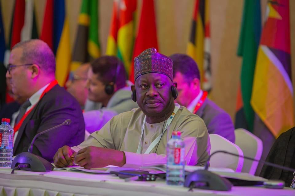 HEDankwambo's tweet photo. We convened to discuss the day's agenda, acknowledging the vital role of the legislature in strengthening democracy. Our focus is on fostering accountability, promoting transparency, and shaping policies that reflect the aspirations of our citizens, ultimately driving meaningful change.
