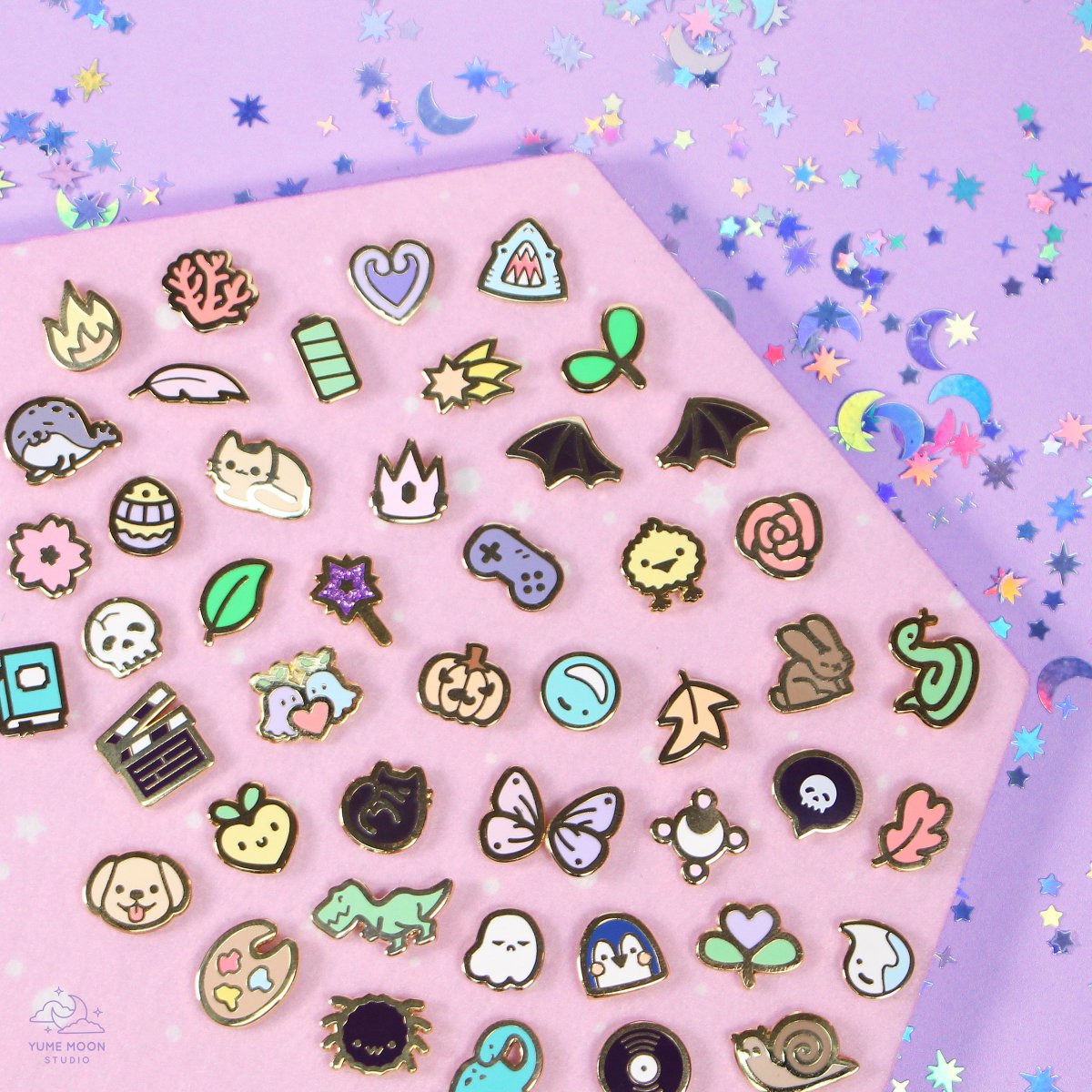 YumeMoonStudio's tweet photo. If you missed my mini pins Kick$tarter earlier this year, the extras are finally in my sh0p 😊 https://t.co/mYQV8VG920