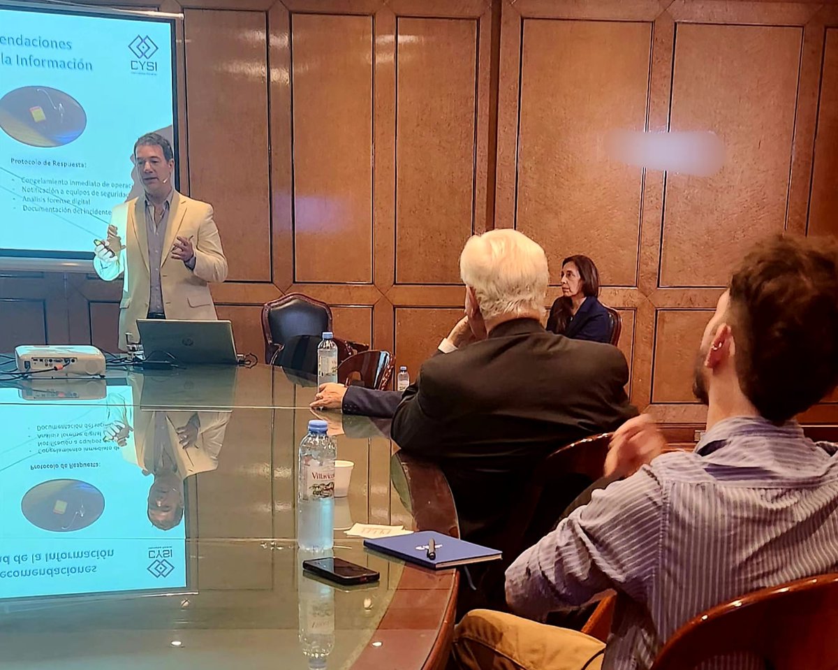 Hoy brindé una capacitación sobre Conceptos Generales de Seguridad Informática en la Bolsa de Comercio de Buenos Aires para la Cámara de Agentes de Bolsa. Agradezco a @agentesdebolsa por el espacio e interés en abordar temas de seguridad de la información en la operatoria diaria.