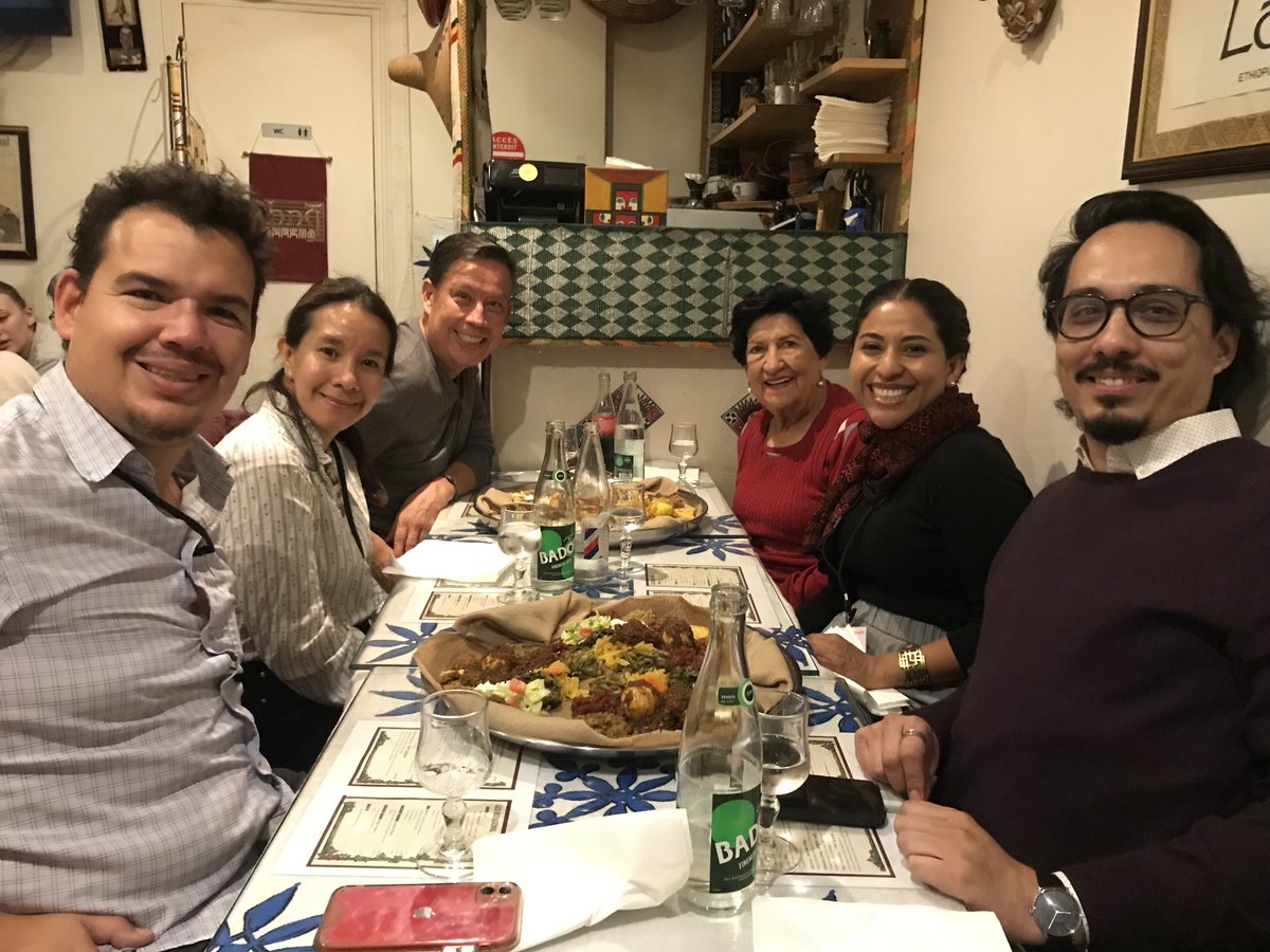 Dr Raul Pacheco-Vega (@raulpacheco) on Twitter photo Cena en París con <a href="/juanf_vargas/">Juan Vargas</a> <a href="/mmeapple/">Alma Bezares</a> <a href="/MargaritaGomez_/">Margarita Gómez</a> <a href="/o_garcia_ponce/">Omar García-Ponce</a> y con mi mamá.
Por supuesto, cenamos comida etíope. Cena en París con <a href="/juanf_vargas/">Juan Vargas</a> <a href="/mmeapple/">Alma Bezares</a> <a href="/MargaritaGomez_/">Margarita Gómez</a> <a href="/o_garcia_ponce/">Omar García-Ponce</a> y con mi mamá.
Por supuesto, cenamos comida etíope.