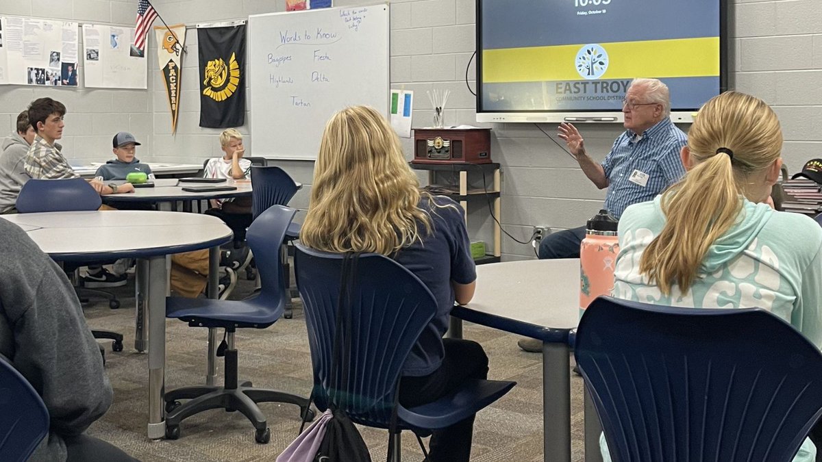 East Troy CSD tweet media