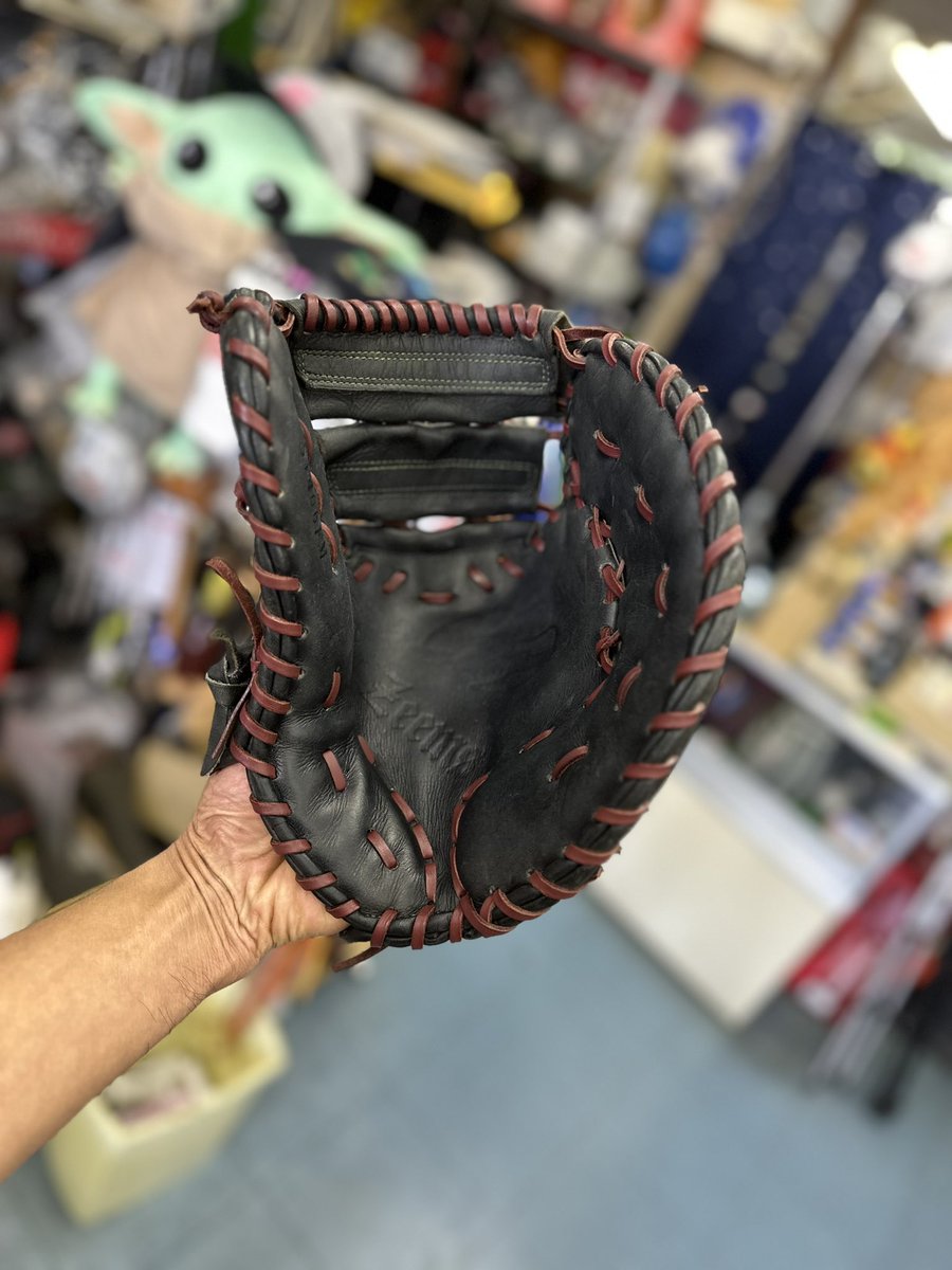 TKishihara's tweet photo. #ファーストミット #ファーストミット修理 #ジームス #zeems #firstmitt #gloverepair #イシハラスポーツ #is... https://t.co/sr3DmOPnxL @YouTubeより https://t.co/Nlhd4lyISJ