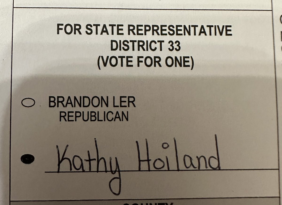 KathyHoilandMT's tweet image. It’s a #writeinrevolution on my ballot tonight. I’ll take my ballot to the clerk and recorder’s office tomorrow after school. 

#justlikemurkowski #freedomnotthecaucus