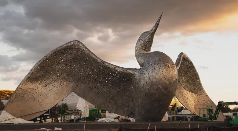 Loons still undefeated since the mega loon went up btw. #MNUFC