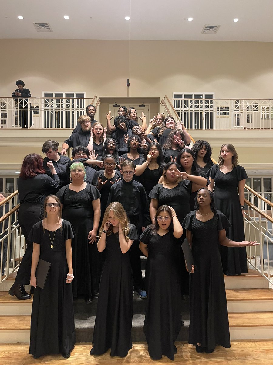 ChoirSmyrna's tweet photo. All-County 2024 was a BLAST! So proud of these amazing musicians and what they accomplished in just a day and a half! 

Love these people!

P.S: Yes, Luke gets his own photo! No questions please! 😂

#onlyoneshs @SmyrnaBulldog 

💜💛 https://t.co/4R2k43sgdn