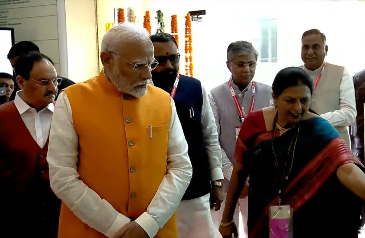 Heartfelt gratitude to Hon'ble PM Shri <a href="/narendramodi/">Narendra Modi</a> Ji for gracing the event of #AyurvedaDay2024 with his august presence at <a href="/AIIA_NDelhi/">All India Institute of Ayurveda, New Delhi</a> on the auspicious occasion of #9thAyurvedaDay

#AyurvedaInnovationForGlobalHealth #9thAyurvedaDay #AyurvedaDay2024