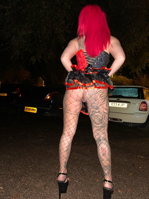 Looking to do some content in London 6-10th November. https://t.co/iVY9KefgYk