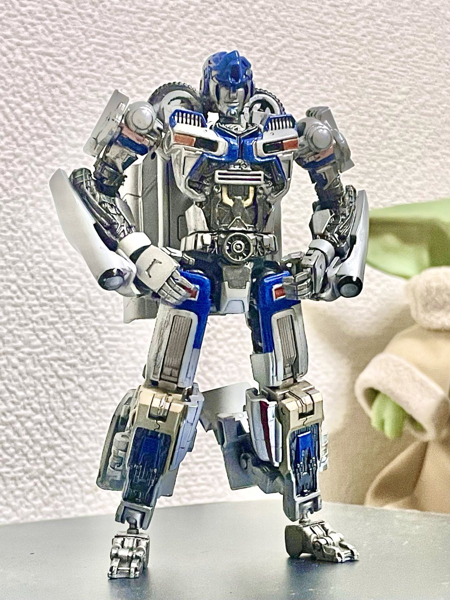 hibons's tweet photo. 完全したカスタムmirageを飾る
#Transformers 
#Mirage https://t.co/e2HUTGo8Mt