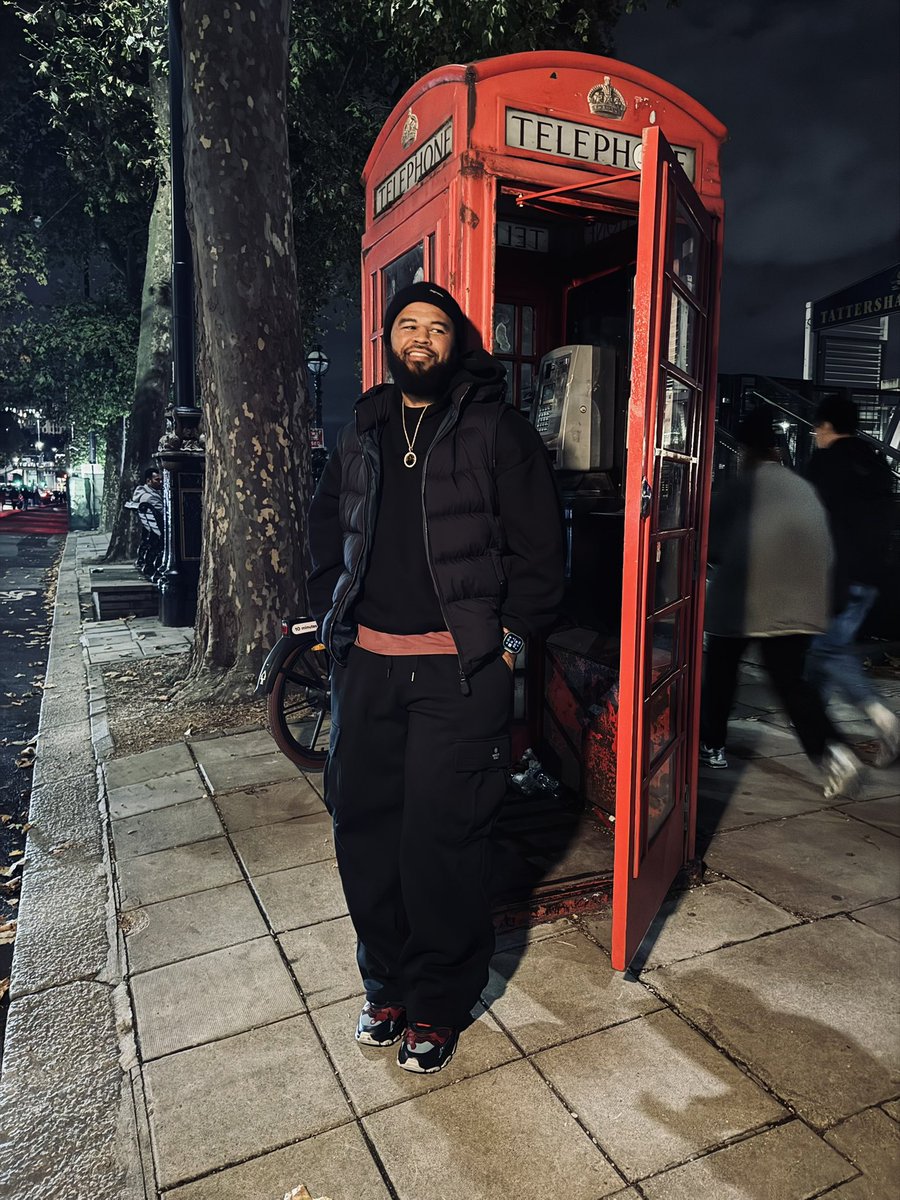 ChopMosley's tweet image. Definitely wanna go back to London 🇬🇧