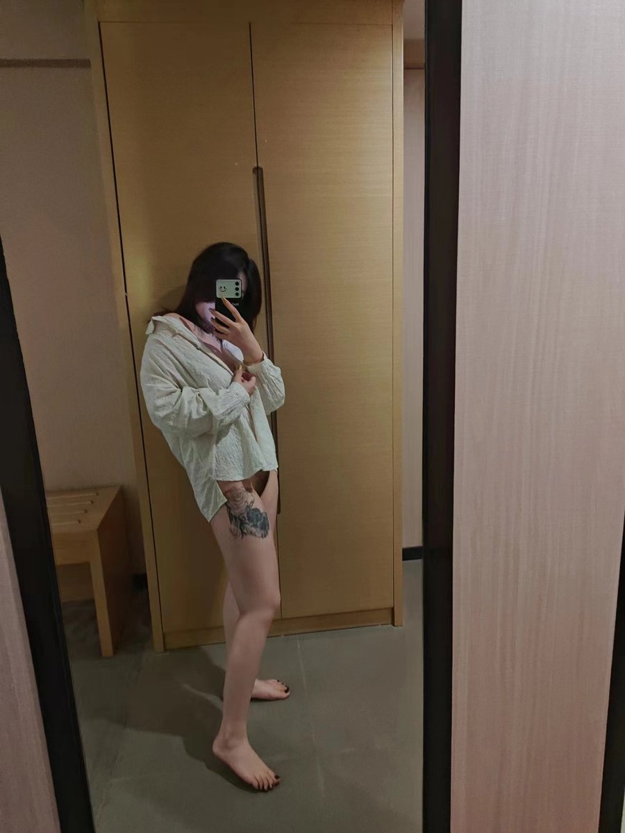 okgor0769's tweet photo. 约到大朗的骚货！soul真是宝藏软件！哈哈哈哈
#东莞 #soul #蜜桃臀 https://t.co/vUJuwlwgI2
