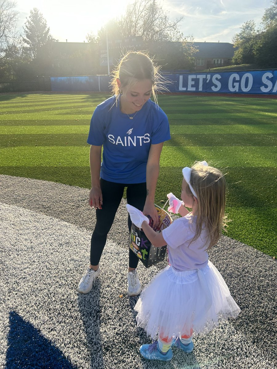 TMU_Softball's tweet photo. Tonight we celebrated Halloween with Avery. We did trick-or-treat, pumpkin painting, and her favorite, monster tag!! #goteamimpact #gosaints https://t.co/uWdI65cuko