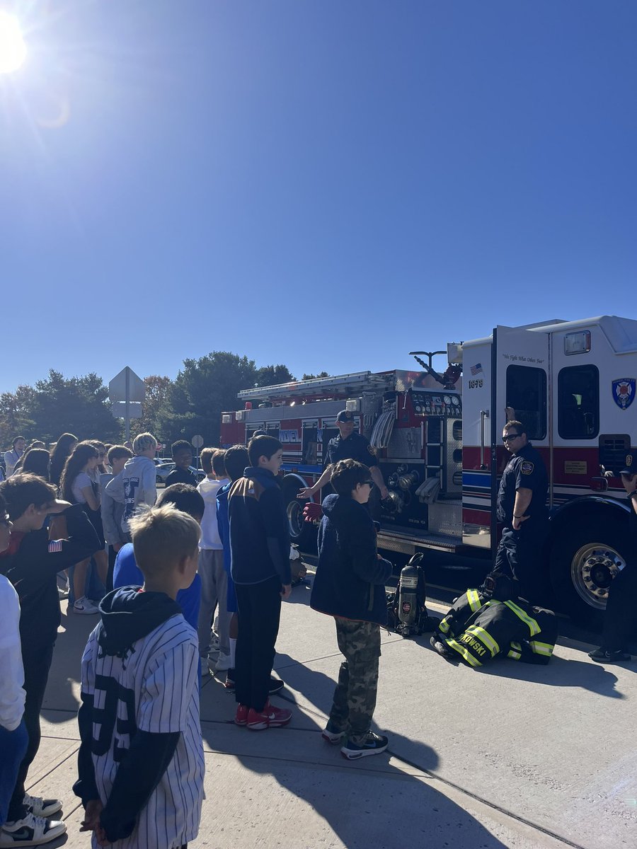 DrRequa's tweet photo. A huge TY to the Holmdel Fire Dept for spending time with our Ss &amp; teaching them essential fire safety skill. Ss loved getting a close-up look at the fire truck &amp; learning about the important work firefighters do every day. #LiveHolmdelBlue #WeAreIHS https://t.co/zRl1QIrzBm