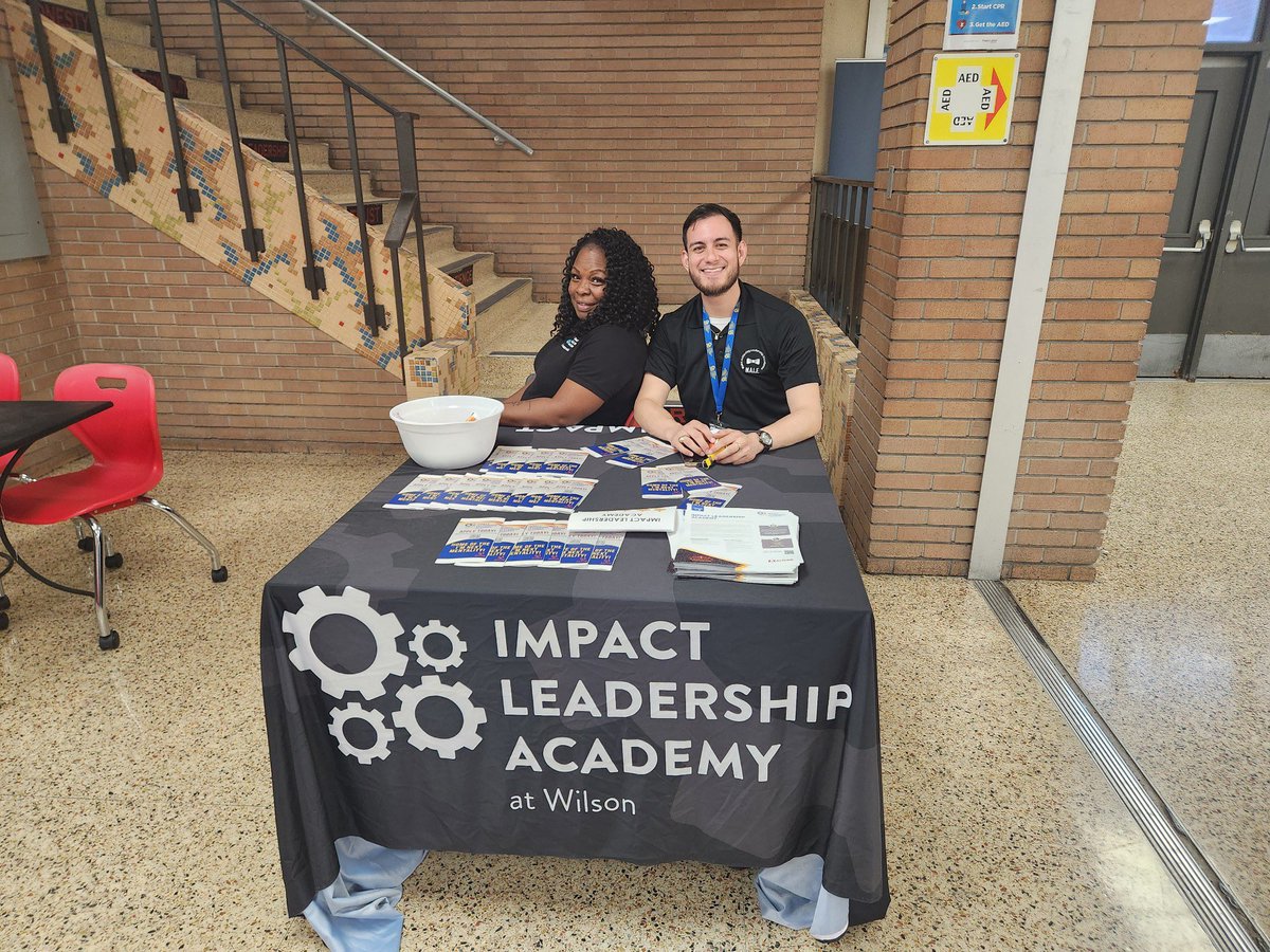 jleemed's tweet photo. Impact_AISD is beginning to see the fruits of our labor! We were able to partner with @HambrickMS_AISD and let people know what we have going on at Impact! Our AP and Counselor showed up and showed out! Thank you for your hard work and dedication #ImNextMentality https://t.co/INMszBF4YZ