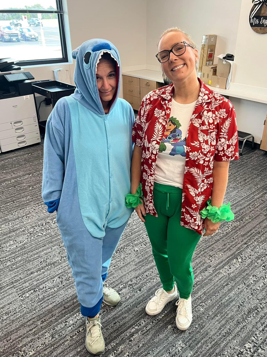 Mandi Burkett tweet media