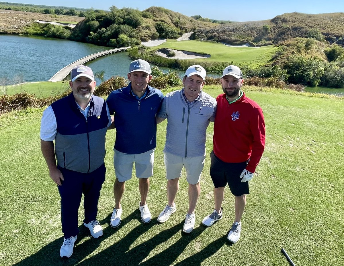 mjkoester88's tweet photo. @streamsong Itโs better when you capture it with friends! @Patelli25 @blynch82
#Blue7 https://t.co/5nzKrG7RSf