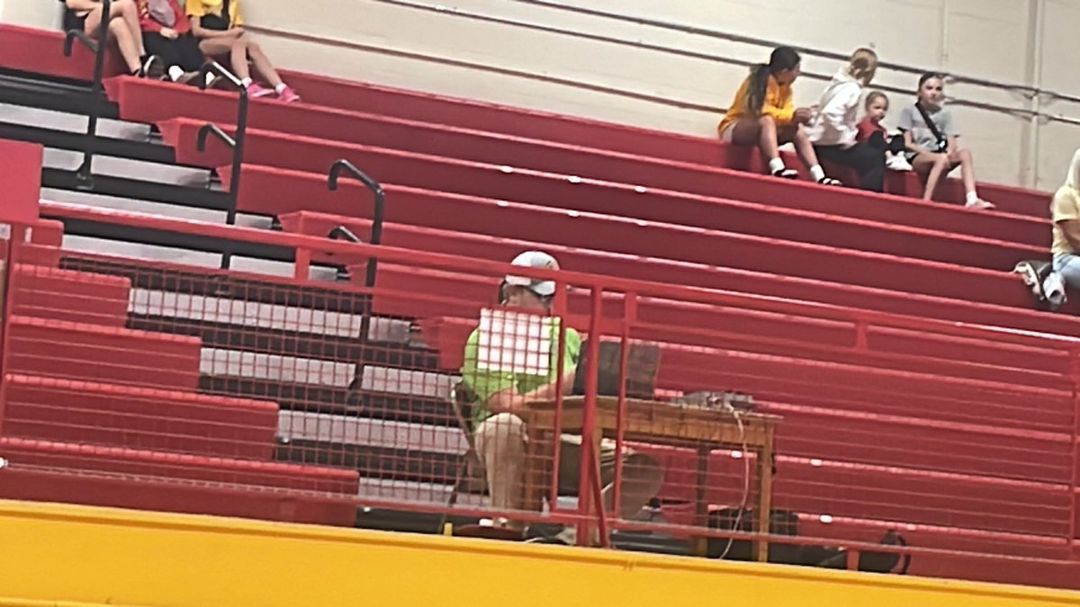 mwood_michael's tweet photo. Why is Trevor at the little kids table? #kmasports https://t.co/BTakQXjxXo