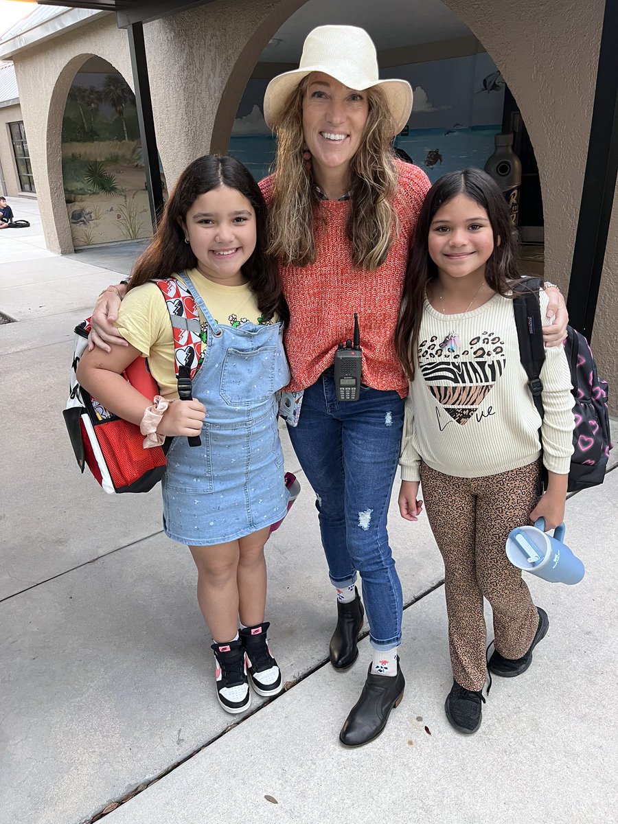 Rebecca Curran (@mrscurranccps) on Twitter photo Another great day during Spirit Week. Farmer during our Moovelous Book Fair and Dream Musical!! <a href="/PoincianaCCPS/">Poinciana Elementary</a> Another great day during Spirit Week. Farmer during our Moovelous Book Fair and Dream Musical!! <a href="/PoincianaCCPS/">Poinciana Elementary</a>