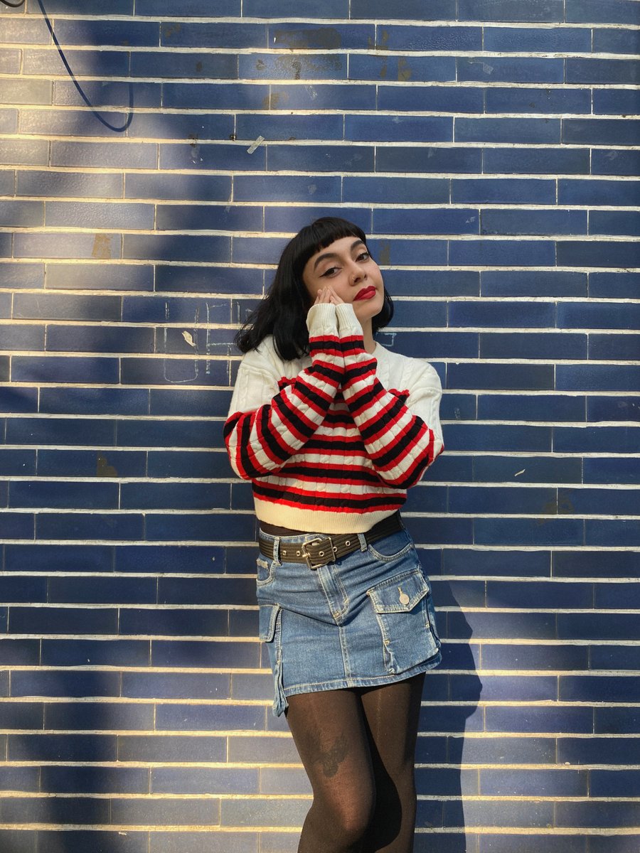 _cancamusa's tweet photo. ❤️🖤❤️Qué lindo es estar en CDMX!! 🇲🇽 mi segunda casa. Vine a lanzar una nueva canción (🥀🌇) y a terminar mi próximo disco. Nos vemos el 12 de diciembre en @ForoIndierocks 
Les espero con mucha ilusión. A quién veré ahí? 👁️😘
https://t.co/kJz87LbDZy https://t.co/rASzuNdzT2
