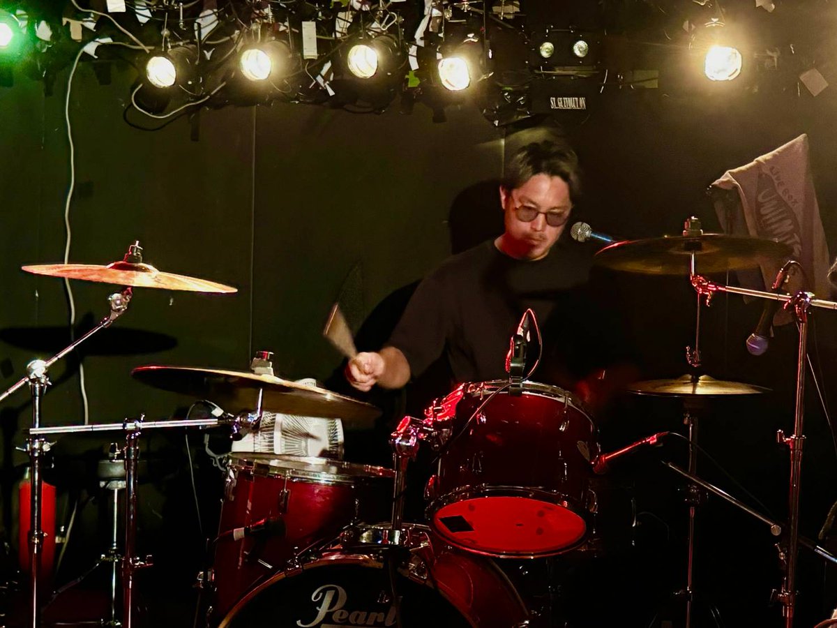 uzumaki_gami's tweet photo. 遅くなりましたが26日
ONEorEIGHT
@Red Dragon
ありがとうございました
主催トミ子さん
ありがとうございました
共演の方々、集まってくれた皆々様
ありがとうございました
めちゃくちゃ楽しかったし素敵な時間でした
皆々様に大感謝♡
2024年全てのスケジュールが終了しました。
来年もよろしくです！ https://t.co/FwXu6G8dYS