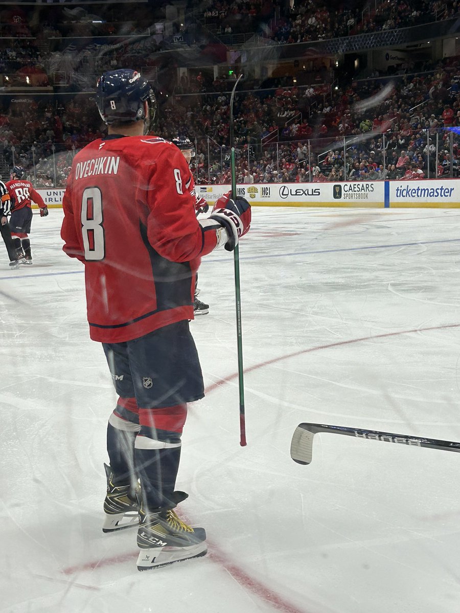 granthpaulsen's tweet image. Ovi has two goals in seven minutes tonight. If he scores 38 more tonight, he will break Wayne Gretzky’s record. 

So far, it looks like he might.