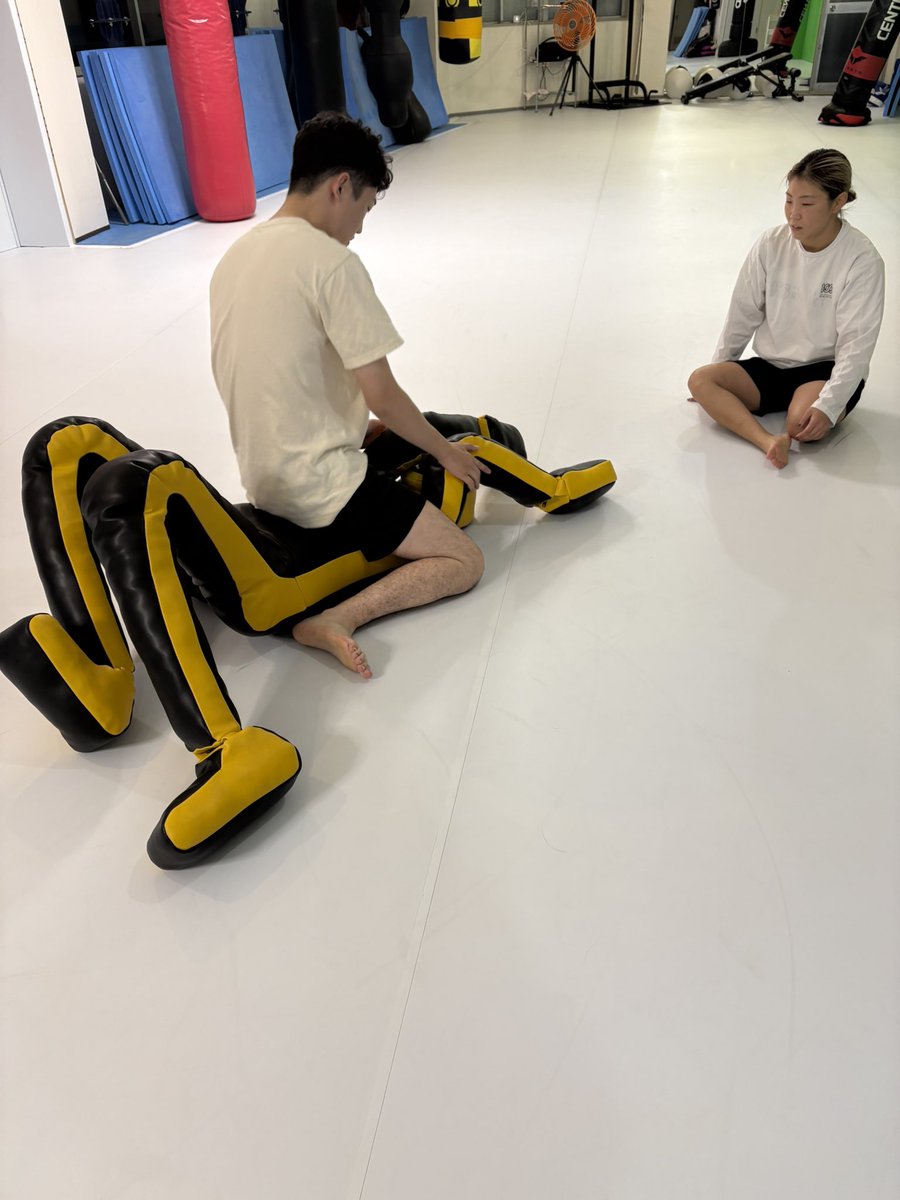 KKickboxingA's tweet photo. October 29 Grappling Class
“Mother’s Milk” seminar by SARAMI.
#Backflip #Gymnastics
#HigashiKanagawa #Kickboxing #NishiKanagawa #higashihakuraku #Hakuraku
#InstructorWanted #MuayThai #Oguchi #Tomiyacho #Shinkoyasu #Tanmachi #MMA #Hoshinocho
#Wrestling https://t.co/mVJU30KwaL