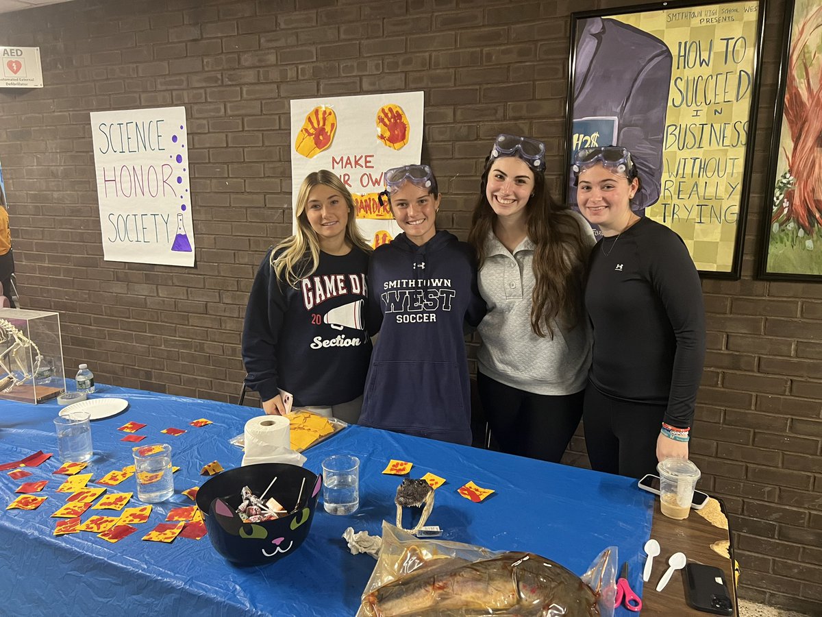 Robert Warner tweet media